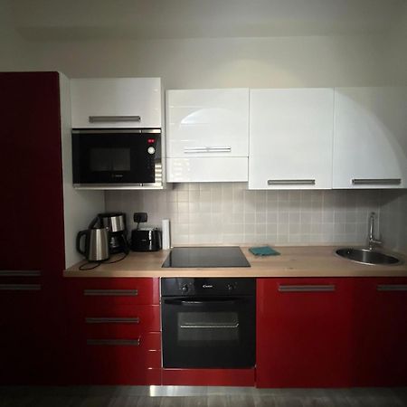 דירות מאלצ'סינה Casa Simone מראה חיצוני תמונה