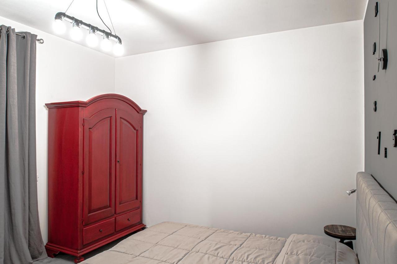 דירות מאלצ'סינה Casa Simone מראה חיצוני תמונה