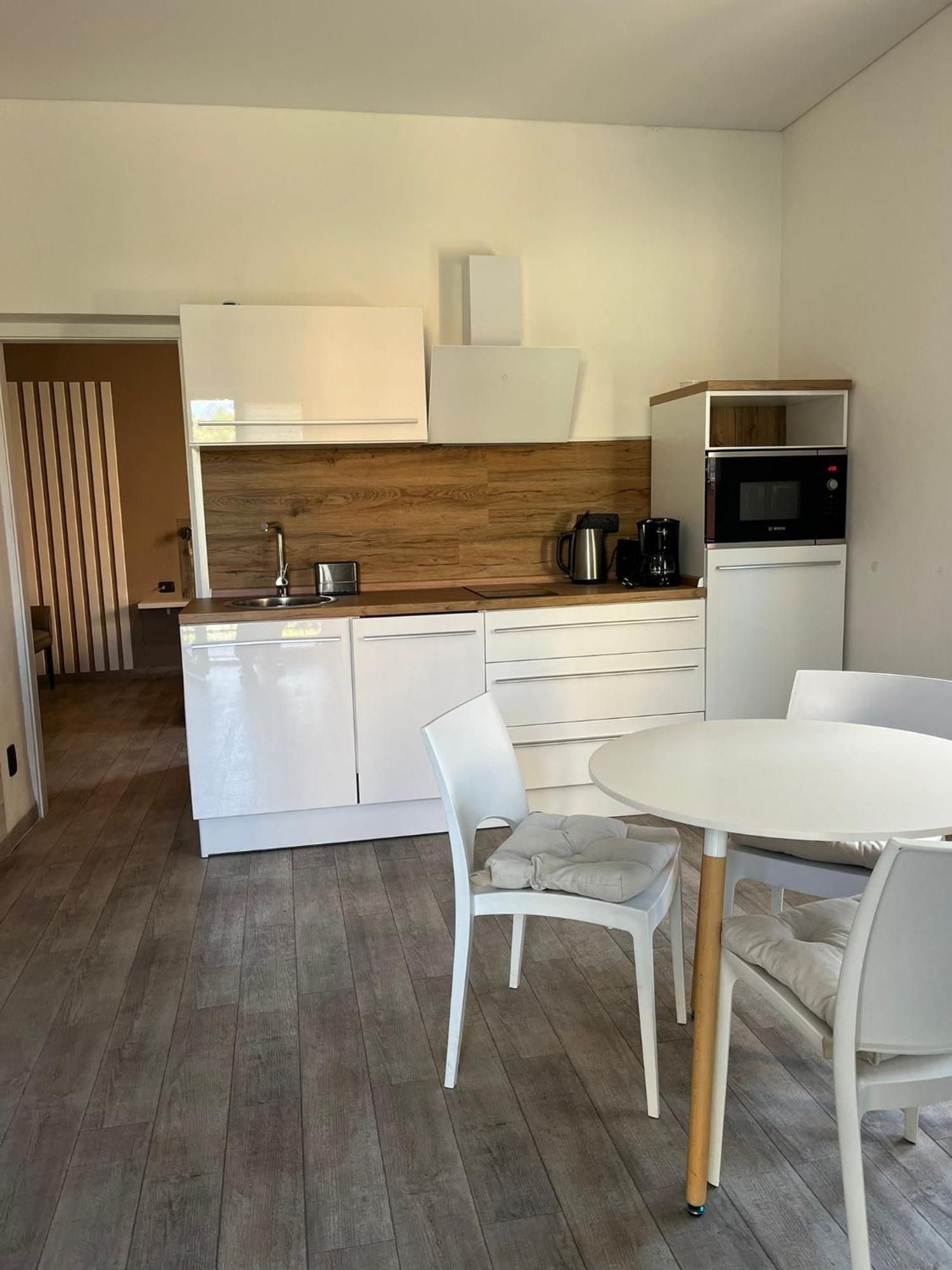 דירות מאלצ'סינה Casa Simone מראה חיצוני תמונה